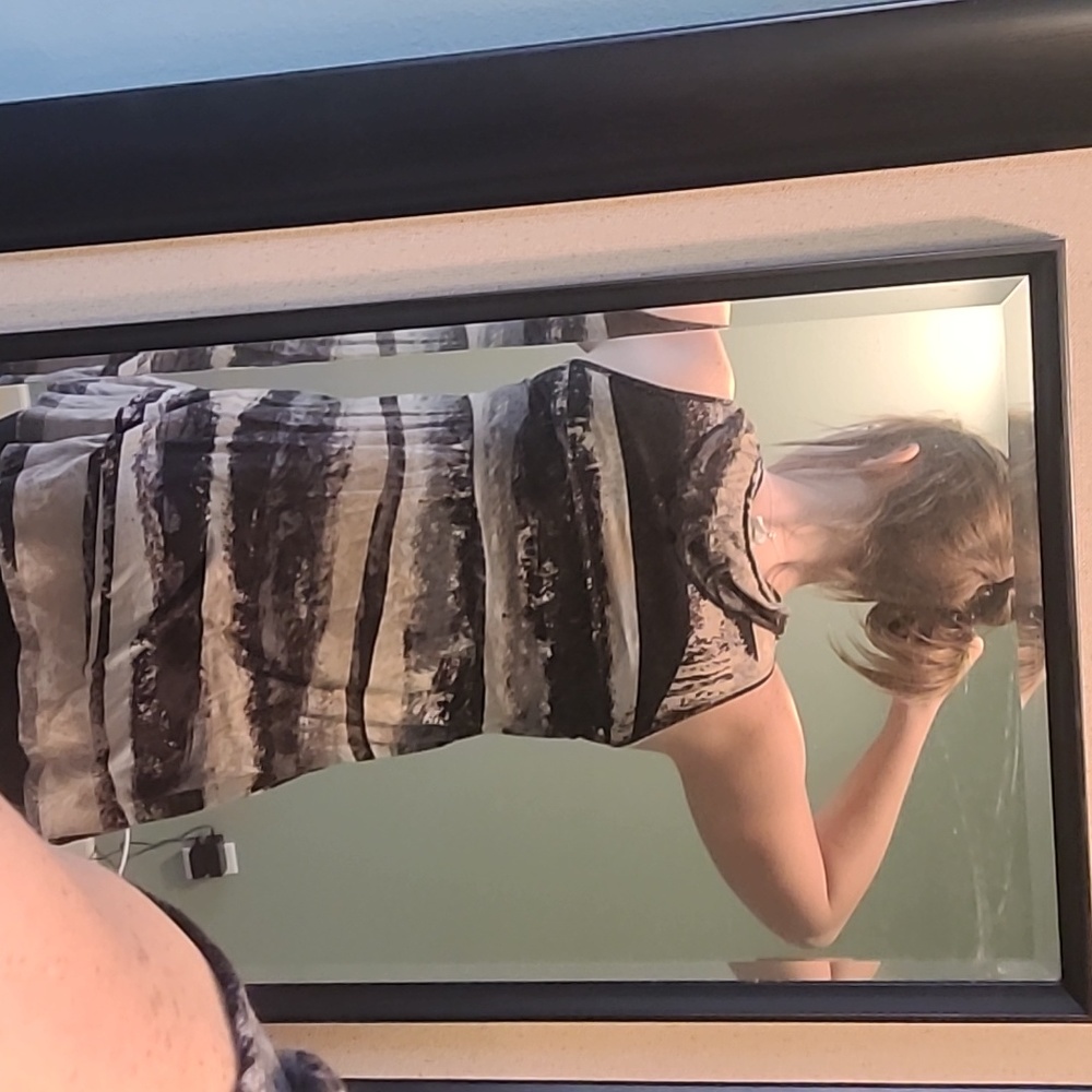 Tank top - Picture 3 of 3